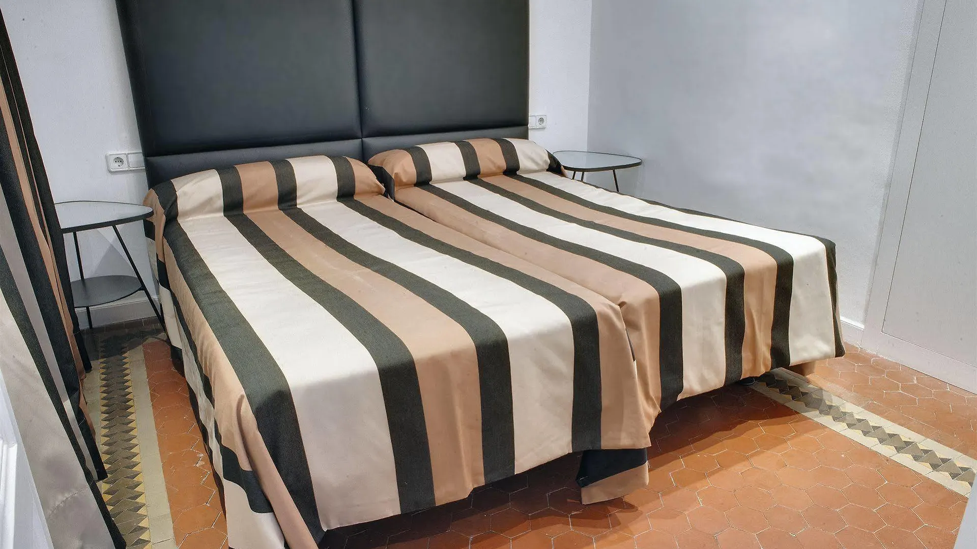 Barcelona Apartment Val